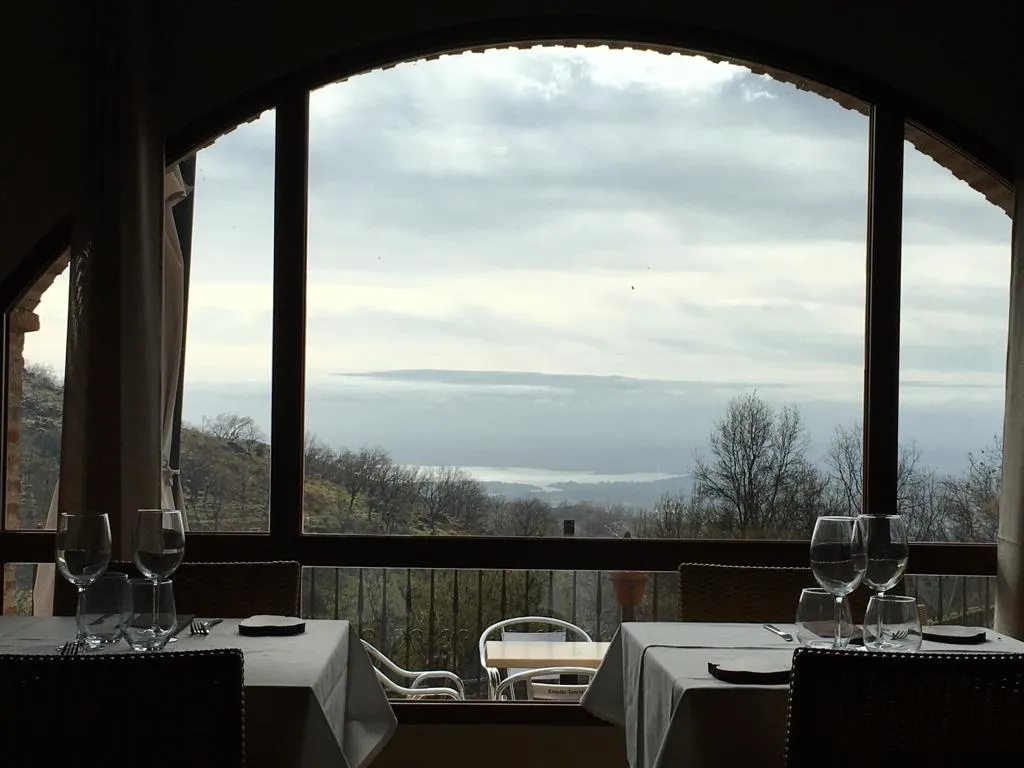 Restaurante El Refugio de Chilla, en el paraje de Chilla, Candeleda